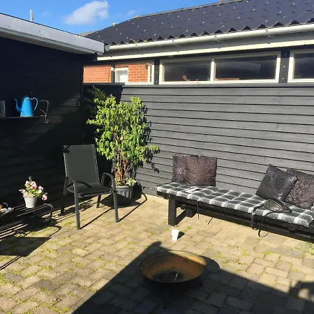 A Vesterhav - Taet Pa 18b Og Dom wakacyjny *